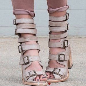 Freebird Bond Sandal in Taupe Leather Size 9